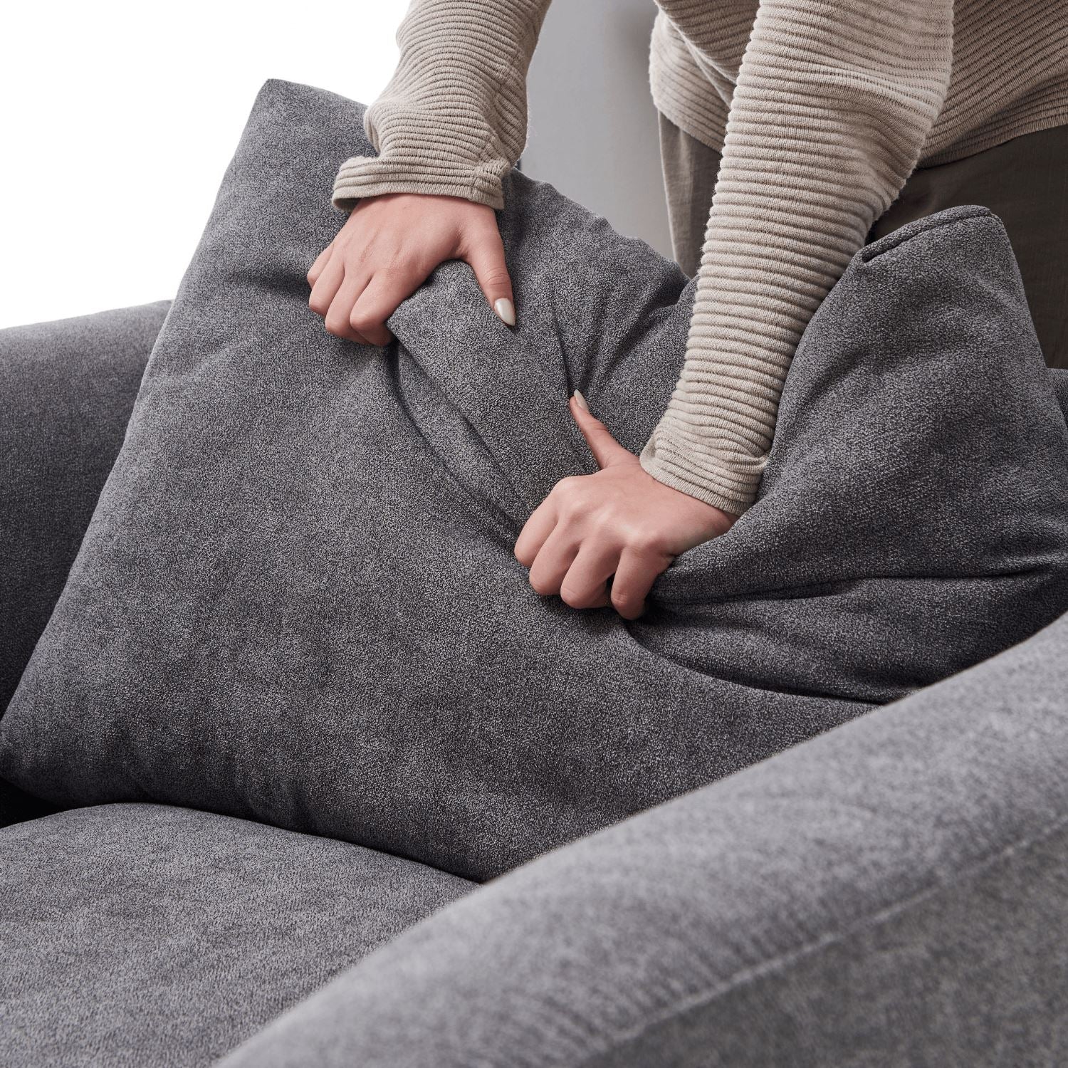 Feathers Armchair - Valyou