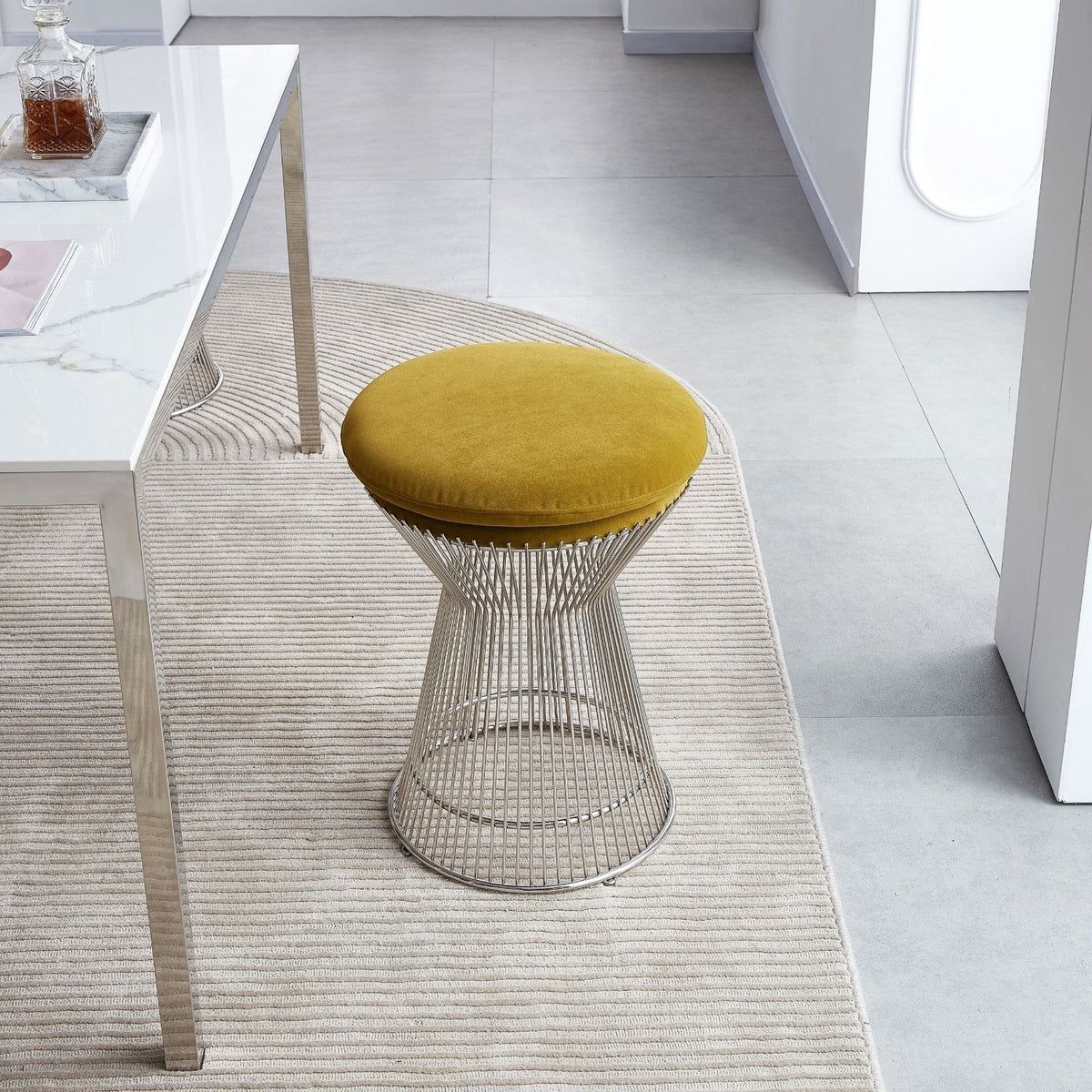 Groot Stool - Valyou