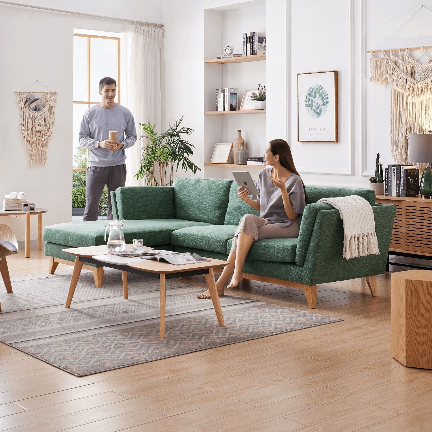 ValMinimal Sectional
