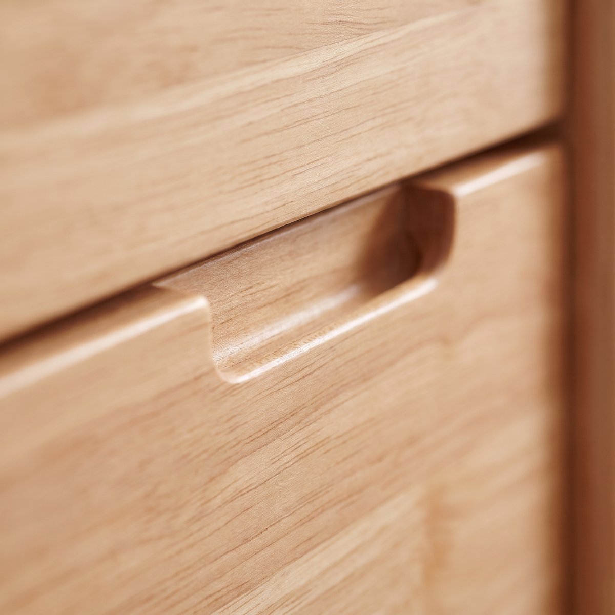 Kahana Narrow Chest finger pull detail - Valyou