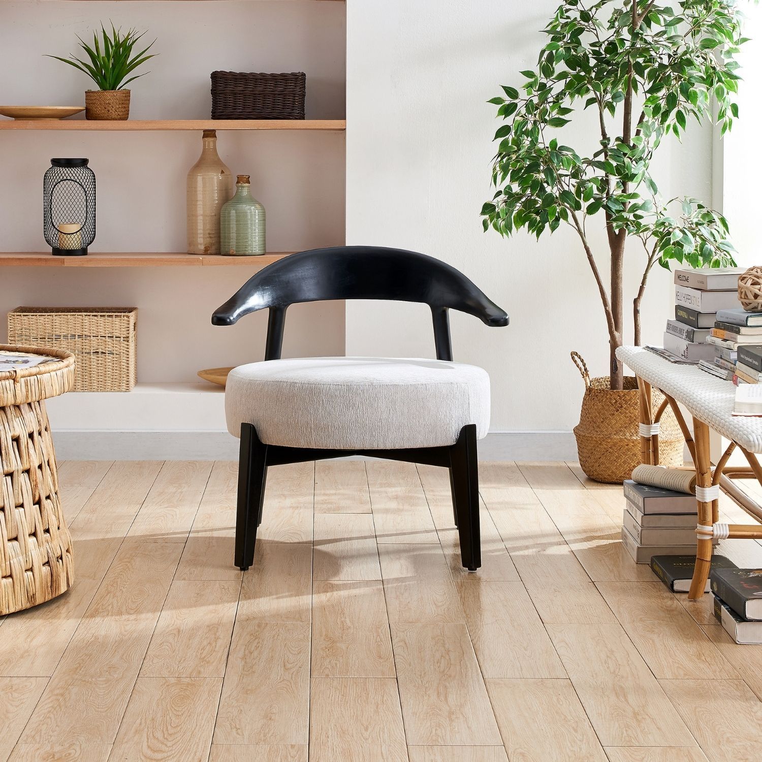 Grass Leisure Chair Lemons & Me Black