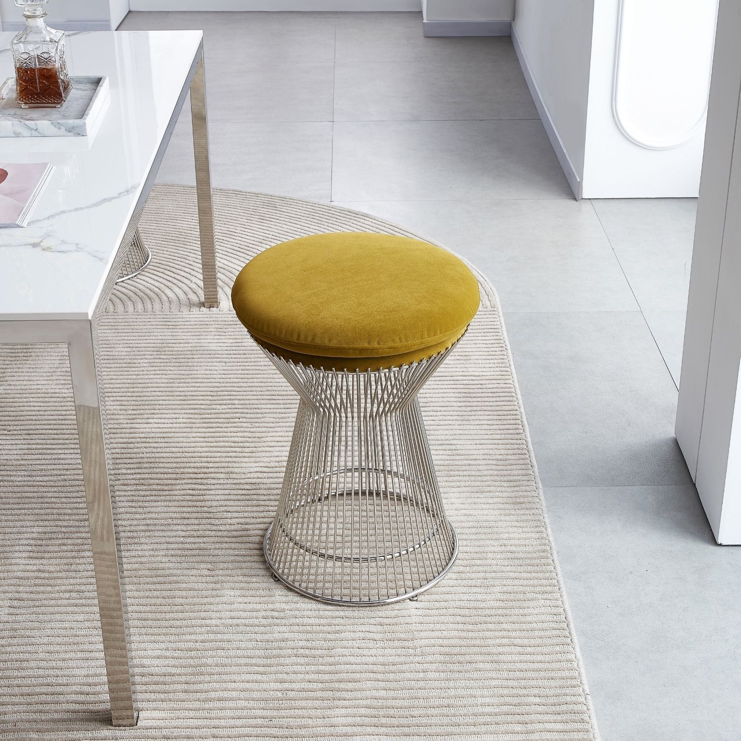 Groot Stool - Valyou