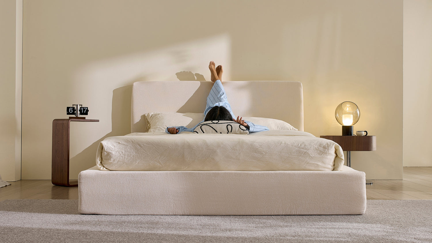 Meet the Cloud Bed – Softness from Every Angle