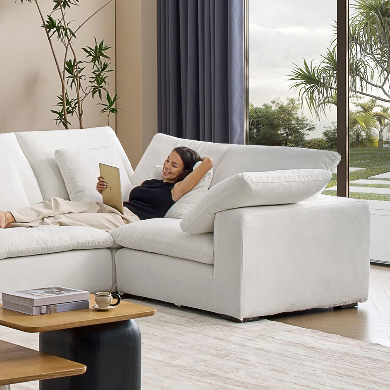 Malibu Cloud U Closed Sectional