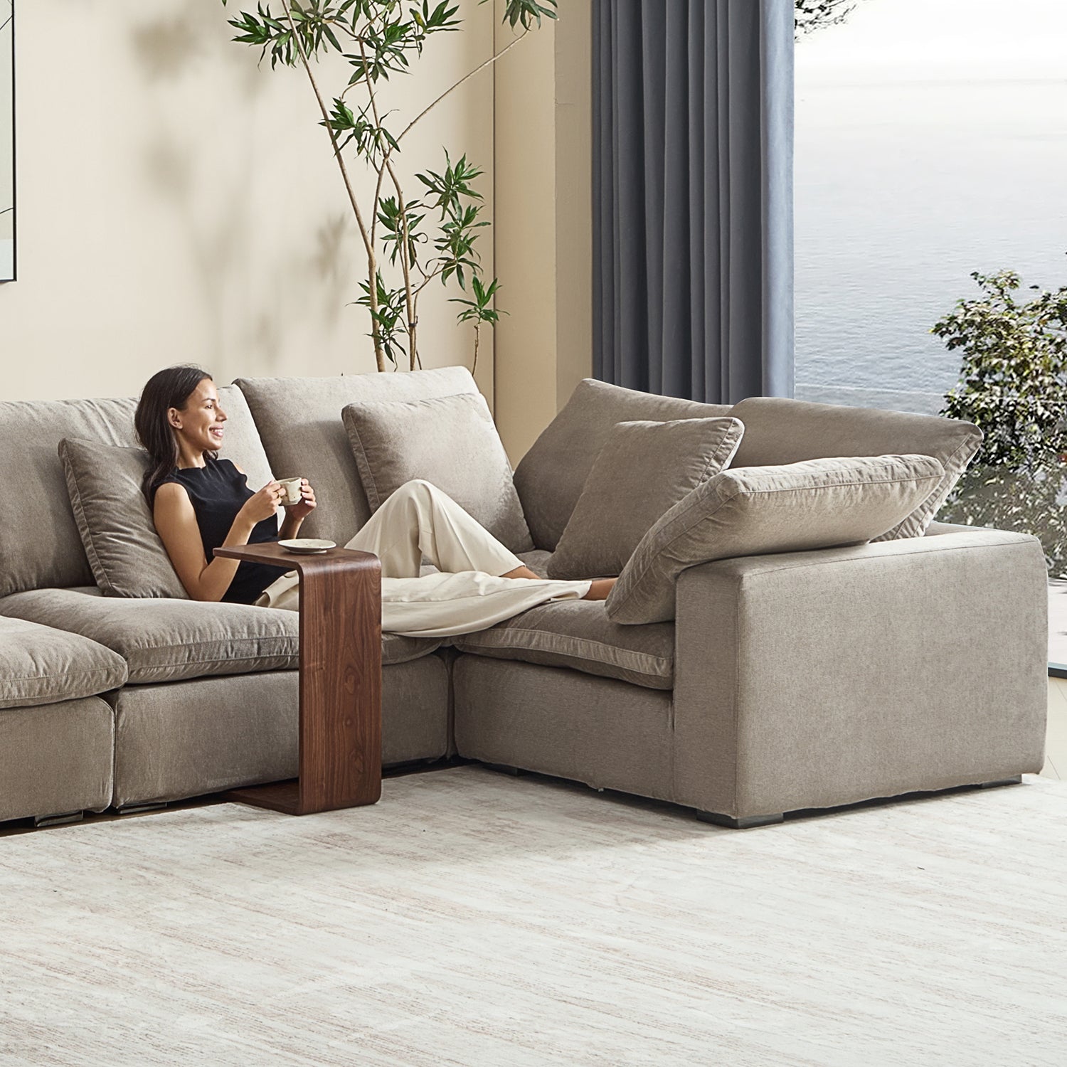 Malibu Cloud U Closed Sectional