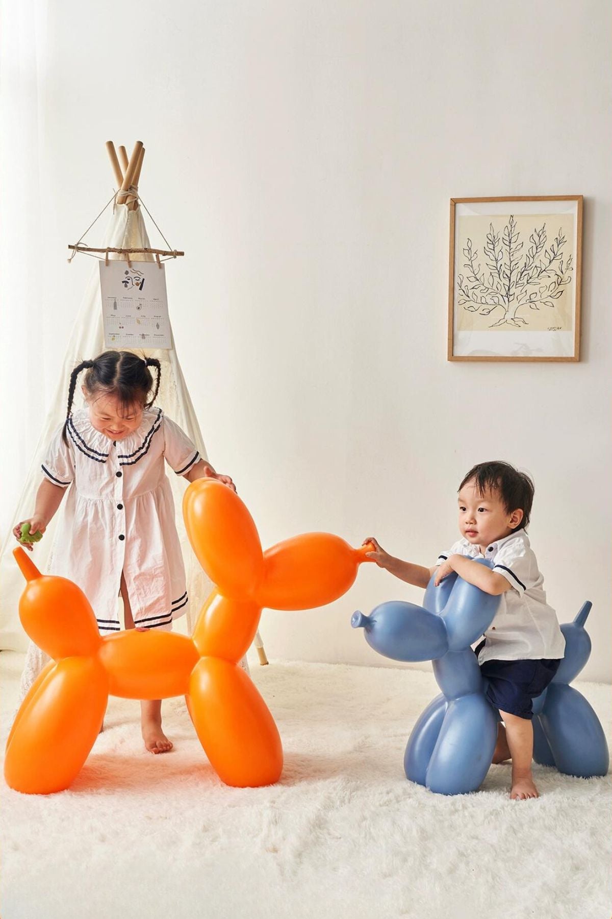 Balloon dog 2024 chair