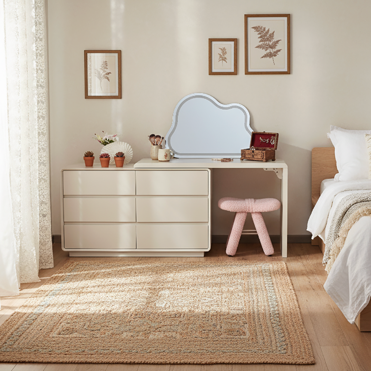 Extendable Vanities Dream Extendable Vanity Set with Storage