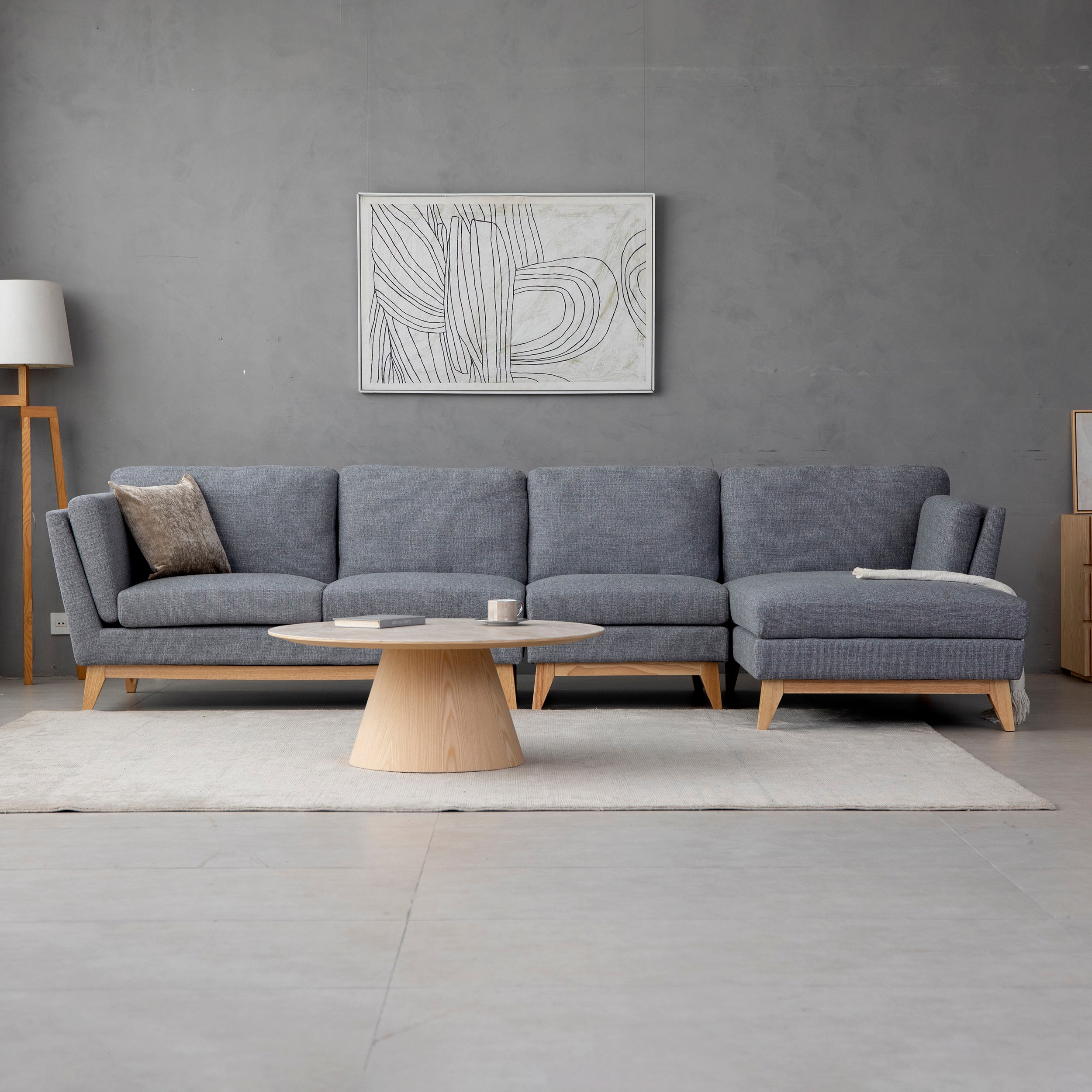 ValMinimal Sectional