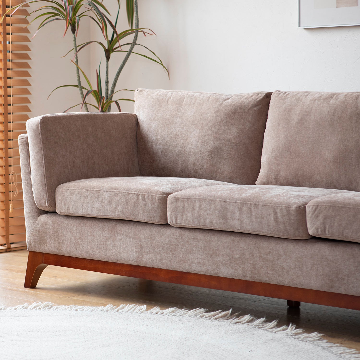 Valmoana Sofa