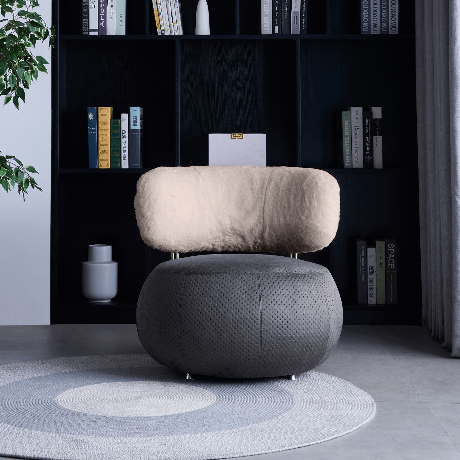 Valxa Accent Chair